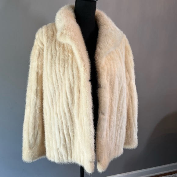 Vintage White Mink Jacket - Picture 1 of 9